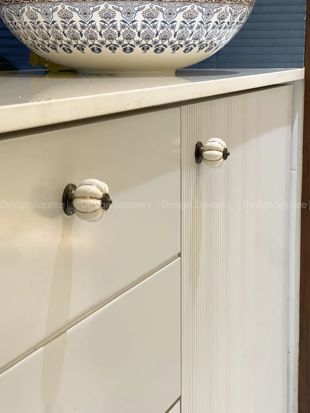 Vanity counter with patterned ceramic basin